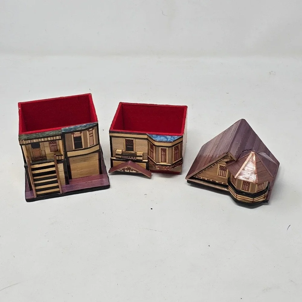 Vtg Red Company straw bamboo marquetry balsa wood trinket jewelry box house